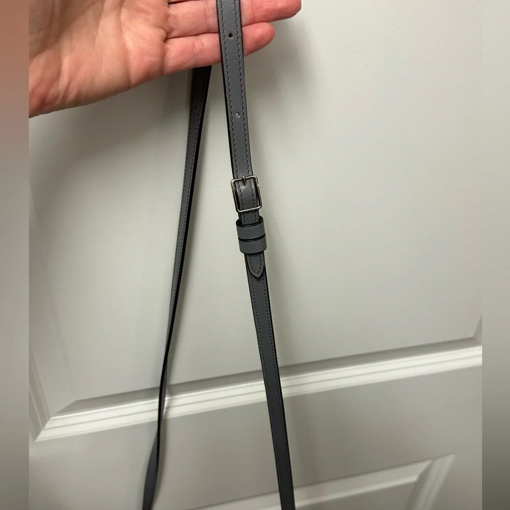 CELINE SMALL LEATHER TROTTEUR - Picture 10 of 13